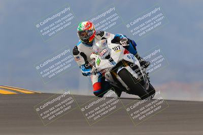 media/Sep-11-2022-SoCal Trackdays (Sun) [[81b7e951af]]/Turn 9 (930am)/